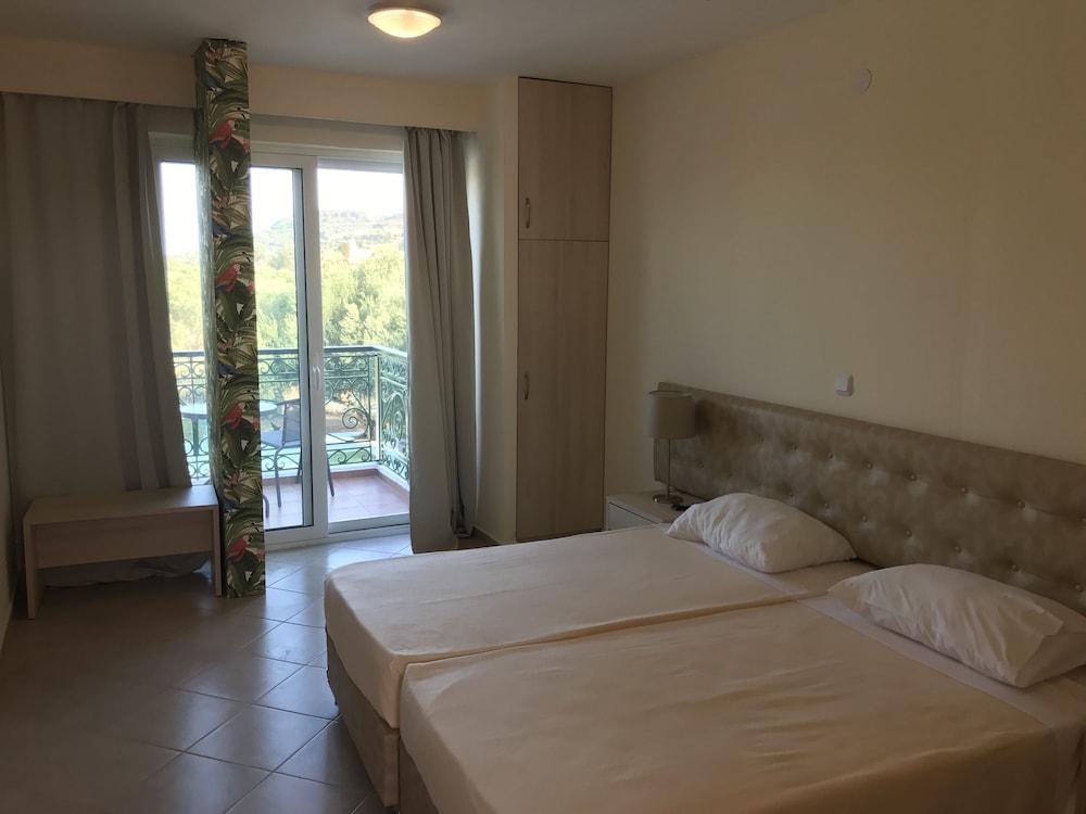 Ai Helis Resort Svoronata Dış mekan fotoğraf