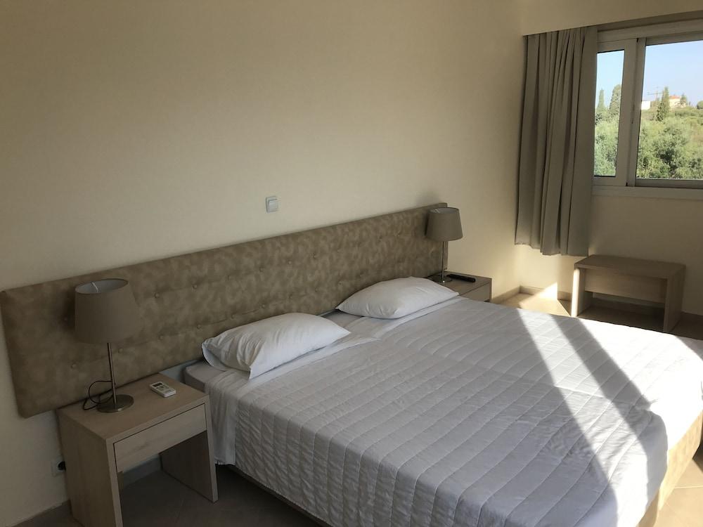 Ai Helis Resort Svoronata Dış mekan fotoğraf
