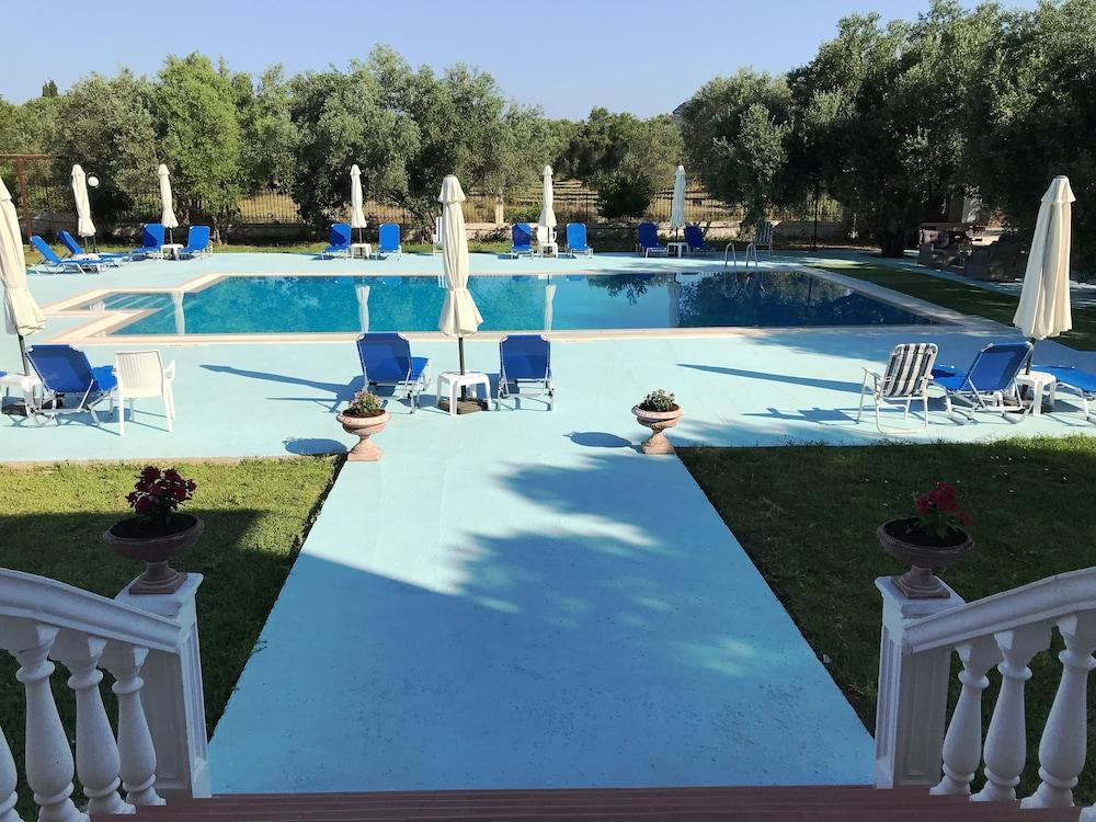 Ai Helis Resort Svoronata Dış mekan fotoğraf